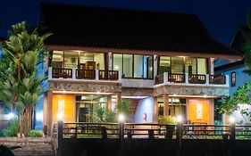 BaanRimNam Resort Trat